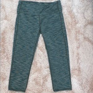 Athleta crop leggings